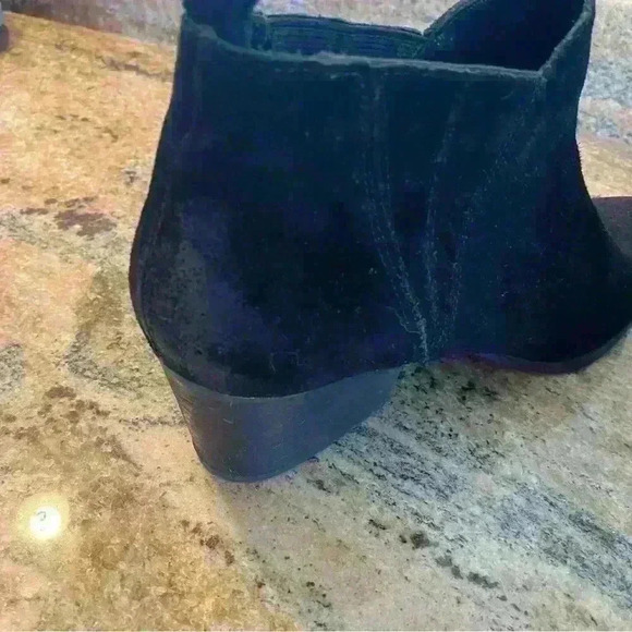 Women's CROWN VINTAGE Leio Black Leather Ankle Western Block Heel Boots 8 - Picture 5 of 16